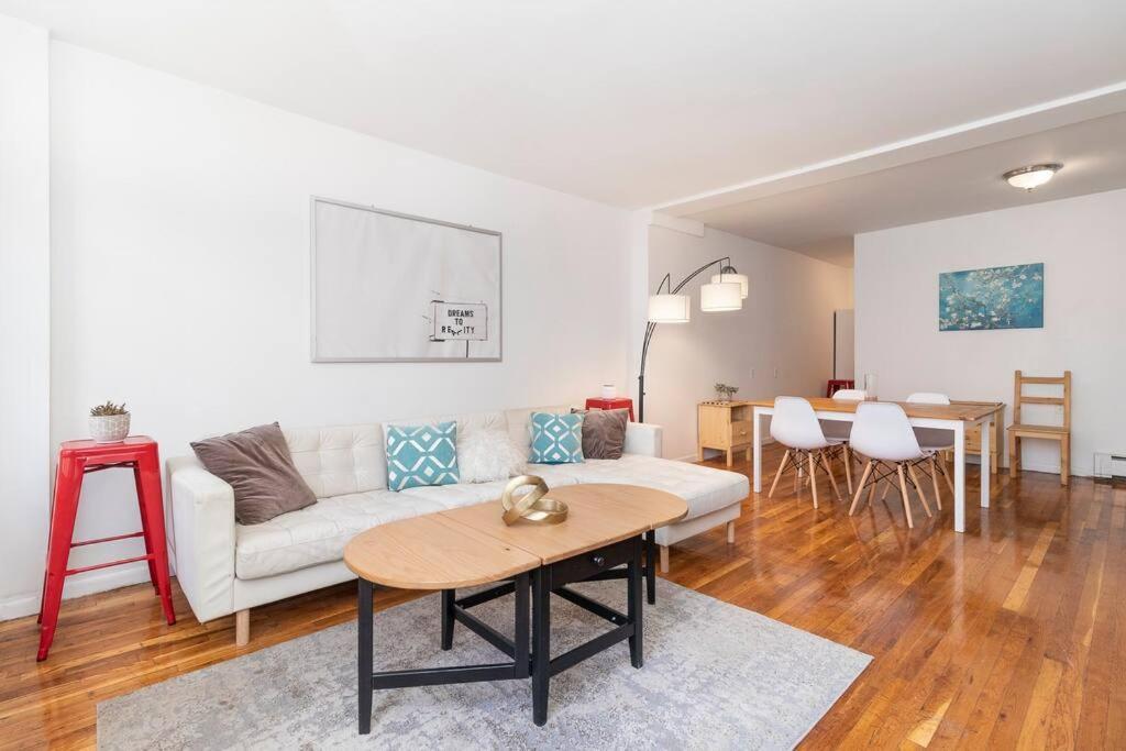 2Bed Bliss By Central Park North New York Exteriör bild
