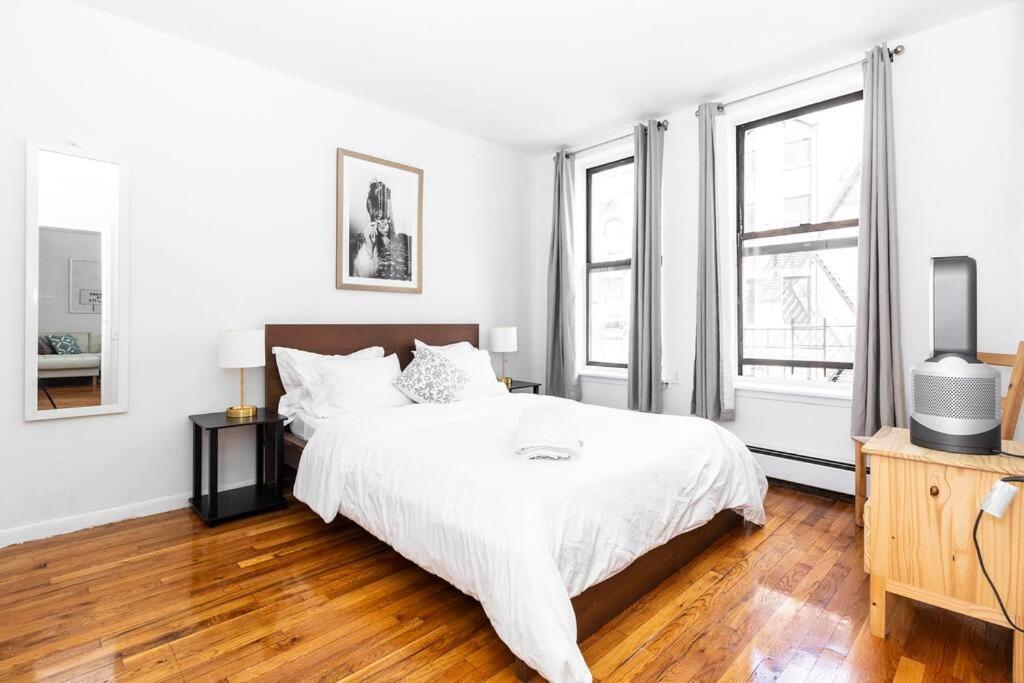 2Bed Bliss By Central Park North New York Exteriör bild