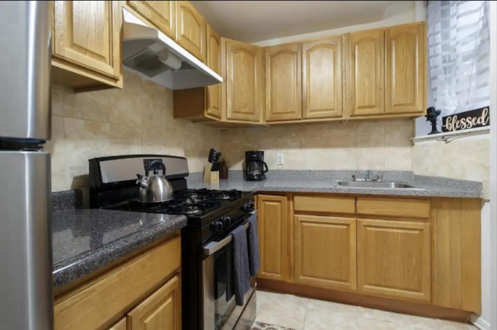 2Bed Bliss By Central Park North New York Exteriör bild